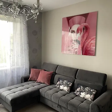 Apartman Samanta- Self-checkin - Near Jurmala, Airport (adults Only) Pinki